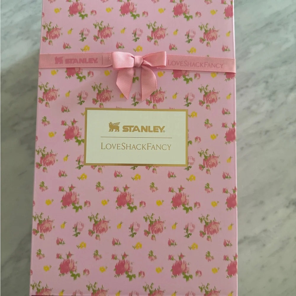 Stanley 1914 x Loveshackfancy iceflow flip straw tumbler | 30oz. Brand New - Picture 3 of 4